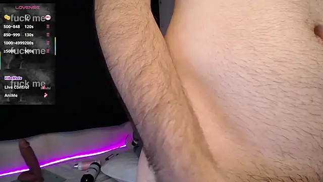 Snapshot of henry_diiaz chatting on 11.28.25 henry diiaz online show from 11.28.25