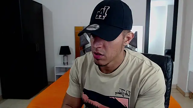 Frank heaven01 online show from 02.02.25