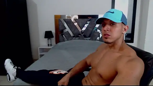 Snapshot of Frank_heaven01 chatting on 01.16.26 Frank heaven01 online show from 01.16.26