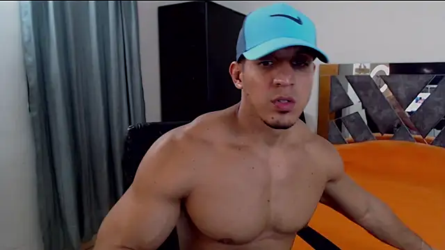 Snapshot of Frank_heaven01 chatting on 03.01.26 Frank heaven01 online show from 03.01.26