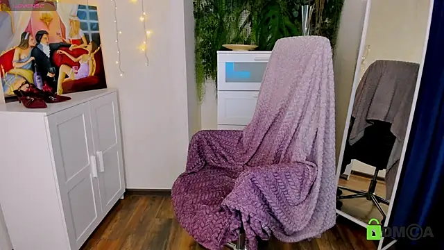 Melissa Wells online show from 03.04.25