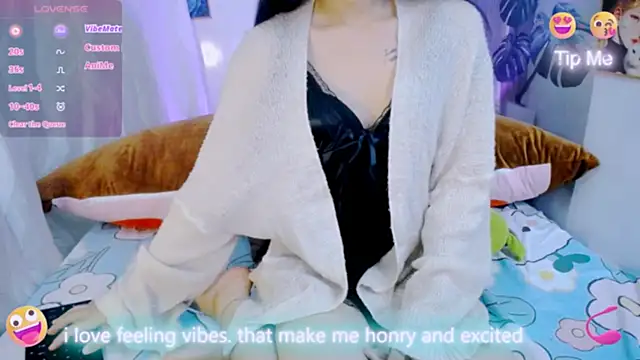 Snapshot of Ly__ chatting on 02.26.26 Ly online show from 02.26.26