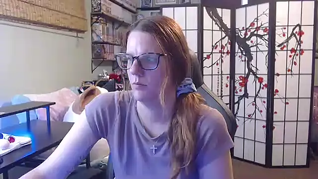 Sarahtineke online show from 07.09.26