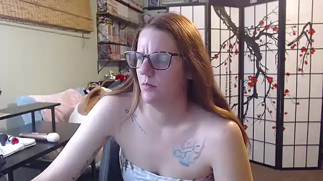 Sarahtineke online show from 07.24.26