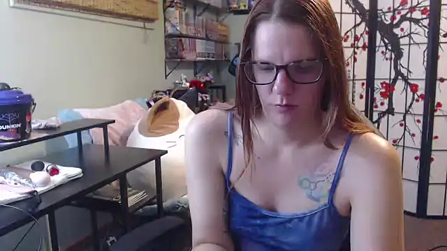 Sarahtineke online show from 07.25.26