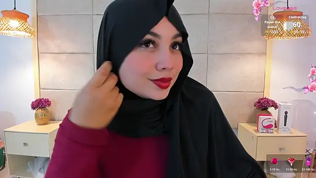 Snapshot of _anjum_ chatting on 11.24.25 anjum online show from 11.24.25