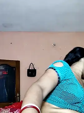 Luv Adite20 online show from 10.13.25