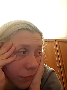 Snapshot of LeraSweet chatting on 09.20.25 LeraSweet online show from 09.20.25