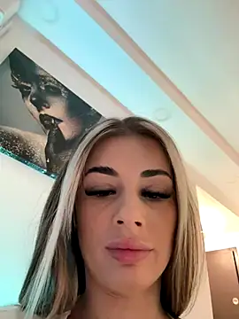 IsabellaEtthan online show from 10.16.25