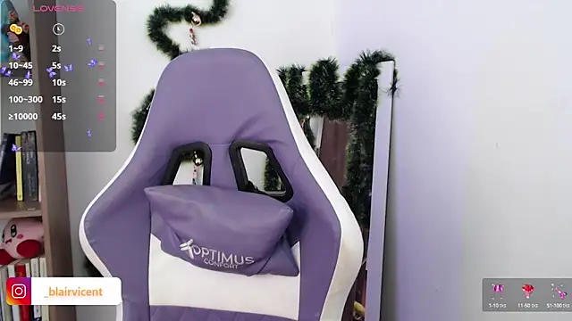 Snapshot of BlairVicent chatting on 12.02.24 BlairVicent online show from 12.02.24