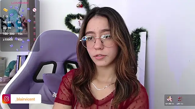 Snapshot of BlairVicent chatting on 12.09.24 BlairVicent online show from 12.09.24