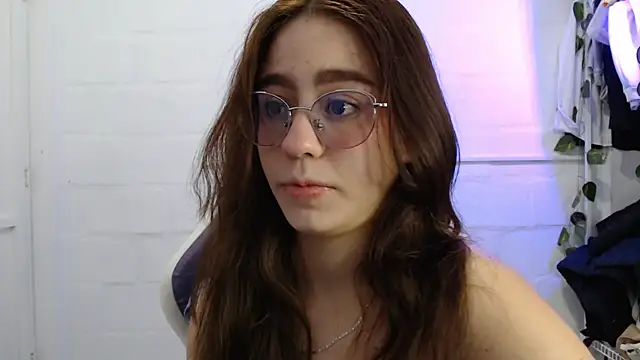 Snapshot of BlairVicent chatting on 09.09.25 BlairVicent online show from 09.09.25