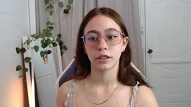 Snapshot of BlairVicent chatting on 11.12.25 BlairVicent online show from 11.12.25