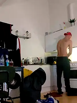 Snapshot of eltoulou chatting on 02.08.25 eltoulou online show from 02.08.25