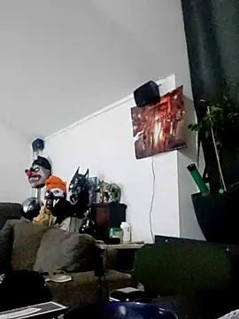 Snapshot of eltoulou chatting on 02.19.25 eltoulou online show from 02.19.25