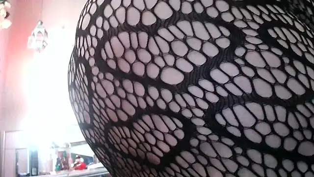 Snapshot of BeckiTooSweet chatting on 03.01.25 BeckiTooSweet online show from 03.01.25