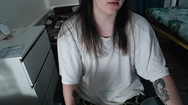 EvaMiron online show from 09.21.25