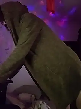 Snapshot of SuccubusTatuada chatting on 11.25.25 SuccubusTatuada online show from 11.25.25