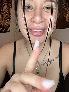 Snapshot of deliaroyal chatting on 02.22.25 deliaroyal online show from 02.22.25