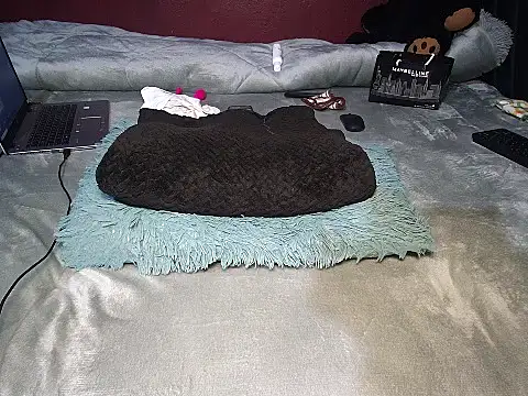 Snapshot of Finito_cutie chatting on 11.06.25 Finito cutie online show from 11.06.25