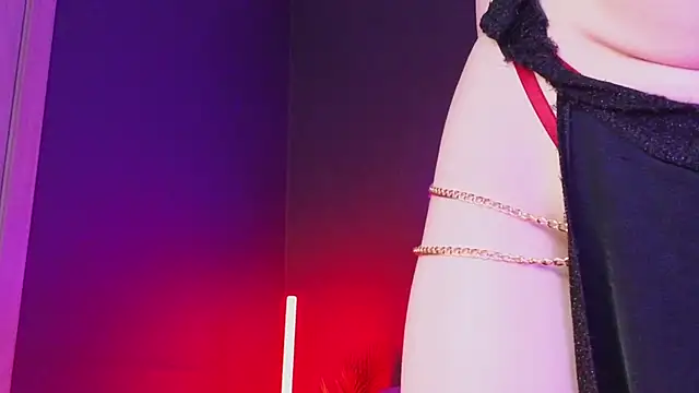 Snapshot of SandraBoyl chatting on 01.26.25 SandraBoyl online show from 01.26.25