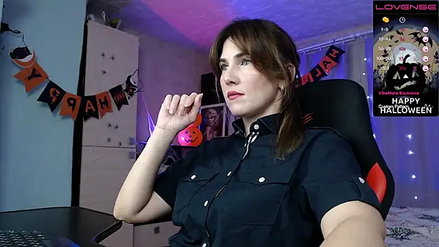 Daniela Cooperr online show from 11.02.25