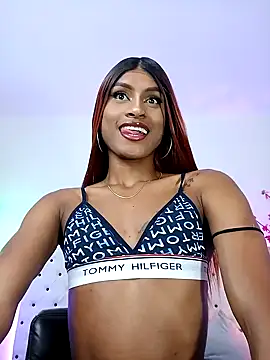 Elektra Queen online show from 01.18.25