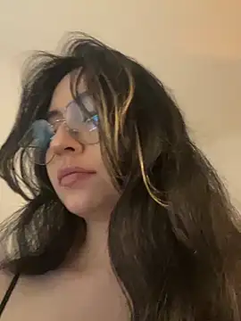 marie2  online show from 10.11.25