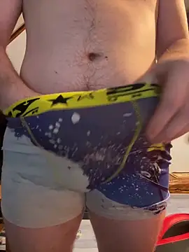 Snapshot of youlo71 chatting on 12.14.24 youlo71 online show from 12.14.24