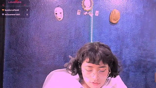 NinaYellow online show from 12.09.24