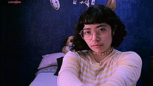 NinaYellow online show from 02.12.25