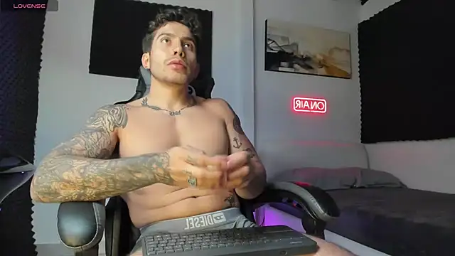 LucianSinclair online show from 11.12.25