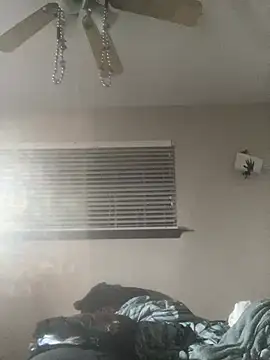 Everlyrose27 online show from 12.14.24