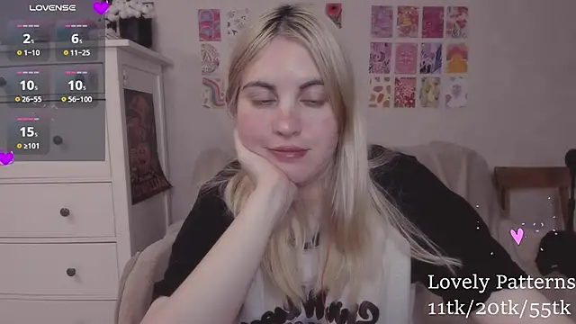 Snapshot of pawpaws chatting on 12.04.24 pawpaws online show from 12.04.24