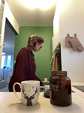 Hii Lolla online show from 12.10.24