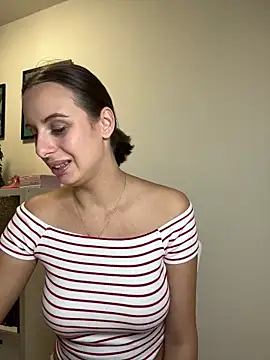 Hii Lolla online show from 12.15.24