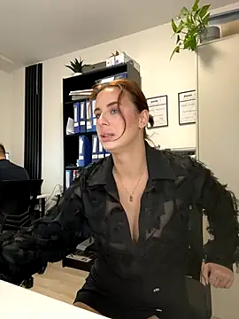 Hii Lolla online show from 09.22.25