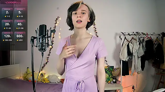 Snapshot of Violet_Veliya chatting on 03.19.25 Violet Veliya online show from 03.19.25