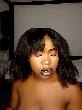 Snapshot of rosey_cheeks chatting on 10.31.25 rosey cheeks online show from 10.31.25