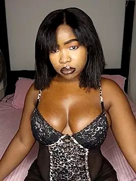 Snapshot of rosey_cheeks chatting on 11.09.25 rosey cheeks online show from 11.09.25