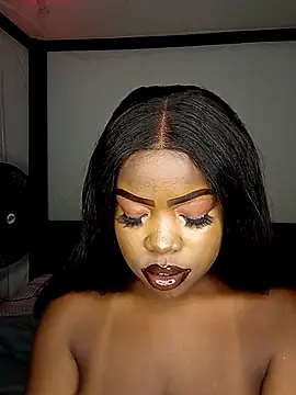 Snapshot of rosey_cheeks chatting on 11.26.25 rosey cheeks online show from 11.26.25