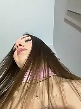 Snapshot of -SweetDi- chatting on 12.14.25 -SweetDi- online show from 12.14.25