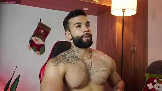 Snapshot of MarkHazze chatting on 12.05.25 MarkHazze online show from 12.05.25