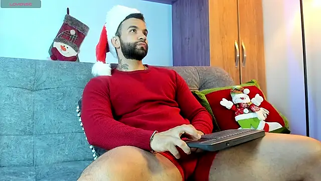 Snapshot of MarkHazze chatting on 12.14.25 MarkHazze online show from 12.14.25