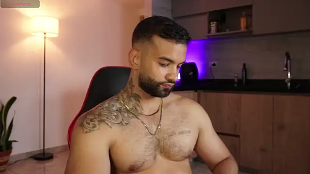 Snapshot of MarkHazze chatting on 01.11.26 MarkHazze online show from 01.11.26