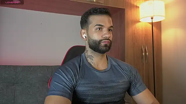 Snapshot of MarkHazze chatting on 02.26.26 MarkHazze online show from 02.26.26