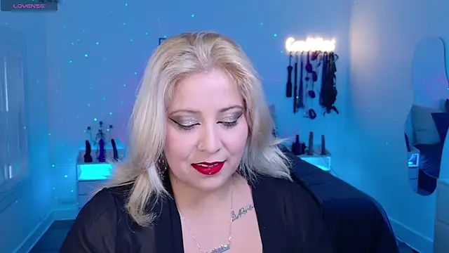 blackwidow s1 online show from 11.10.25