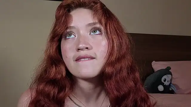 Snapshot of Ivanna_Diamon chatting on 11.27.25 Ivanna Diamon online show from 11.27.25