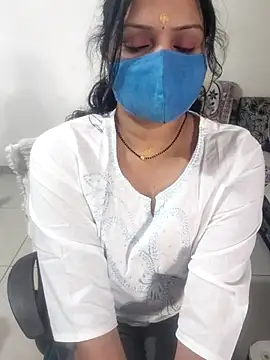 Snapshot of khushikhushi chatting on 11.18.25 khushikhushi online show from 11.18.25