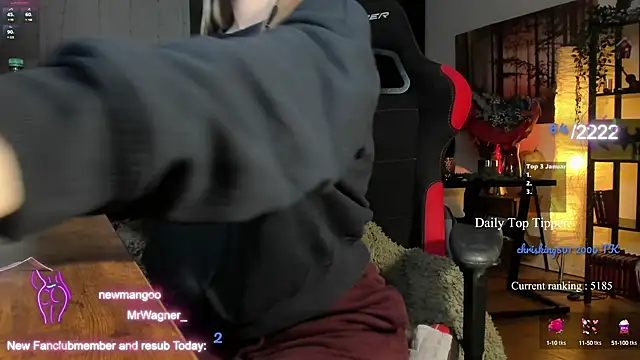 Lisaonthemoon online show from 01.04.25